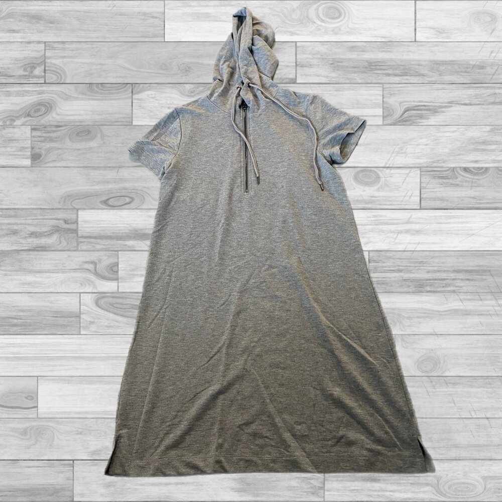 Cable and Gauge Woman’s Hooded Dress